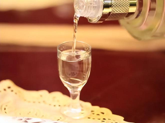 品味原漿白酒 優(yōu)質(zhì)品牌、制作工藝與市場(chǎng)銷(xiāo)售